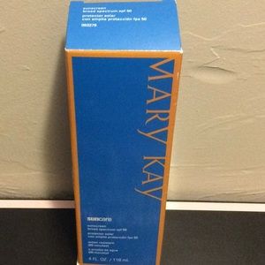 Mary Kay Sunscreen SPF 50 ~ NEW